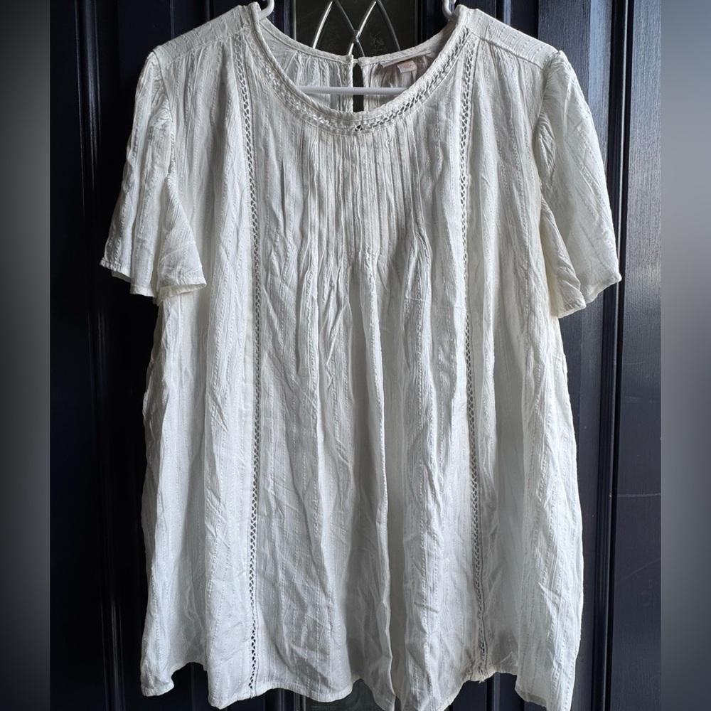 Knox Rose Cream Blouse with Lace Detail